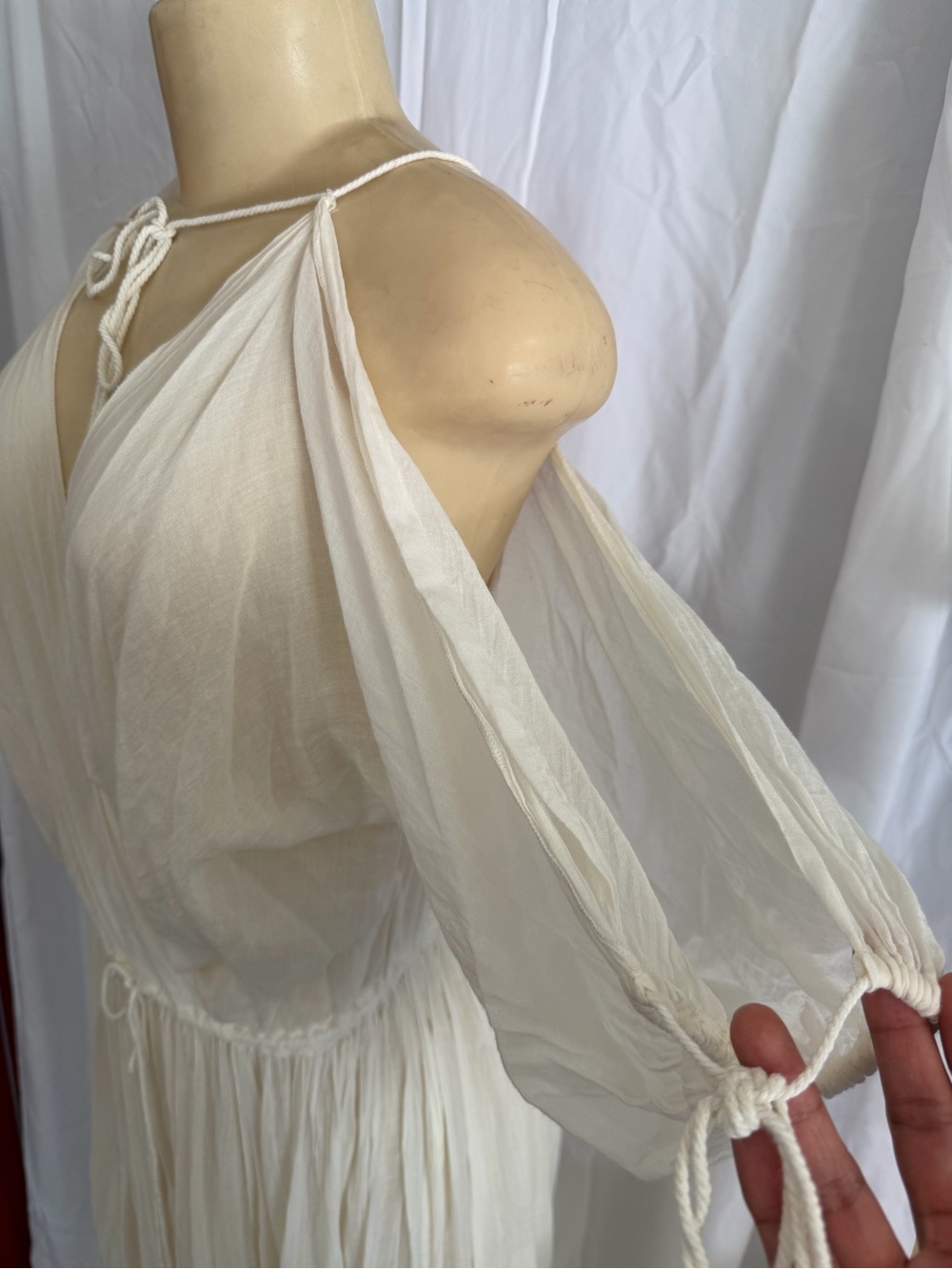 Free People white boho maxi dress in size Small. - Picture 4 of 9